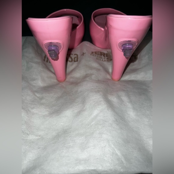 Melissa x Jeremy Scott Pink Barbie Inflatable Heels - Picture 6 of 6